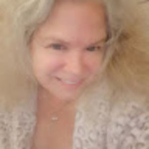 Meet your Posher, Maureen kathleen